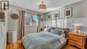 917A 32 Avenue NW Calgary