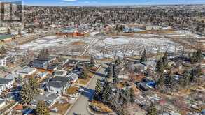 917A 32 Avenue NW Calgary