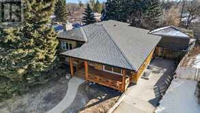 386 Wildwood Drive SW Calgary