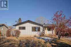 664 12 Avenue Carstairs