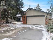 236 Midvalley Place SE Calgary