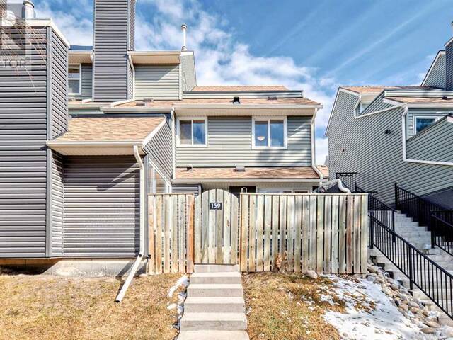 159, 66 Glamis Green SW Calgary Alberta