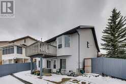 2 Sheep River Hill Okotoks