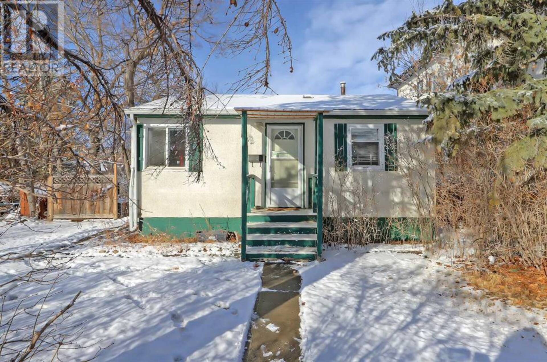 2103 Mackay Road NW Calgary