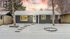 727 Hunterston Road NW Calgary