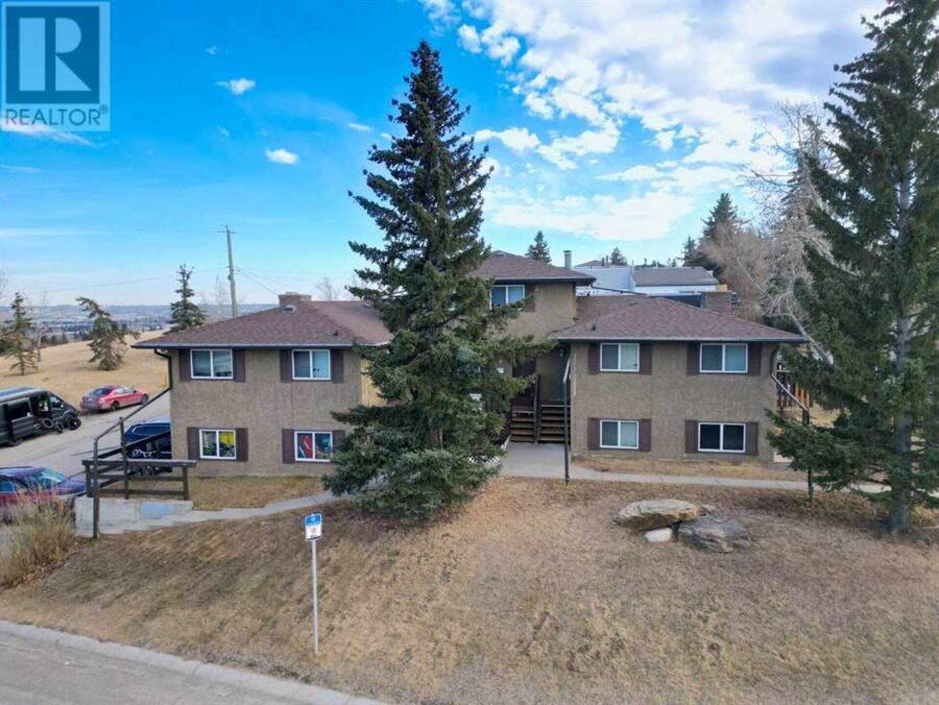 7816 Hunterview Drive NW Calgary