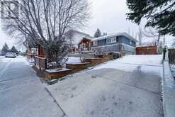 1010 30 Avenue NW Calgary