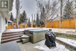 34 Woodbriar Place SW Calgary