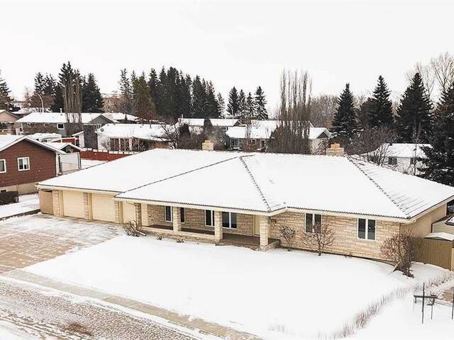 5235 38 Street Crescent Innisfail Alberta