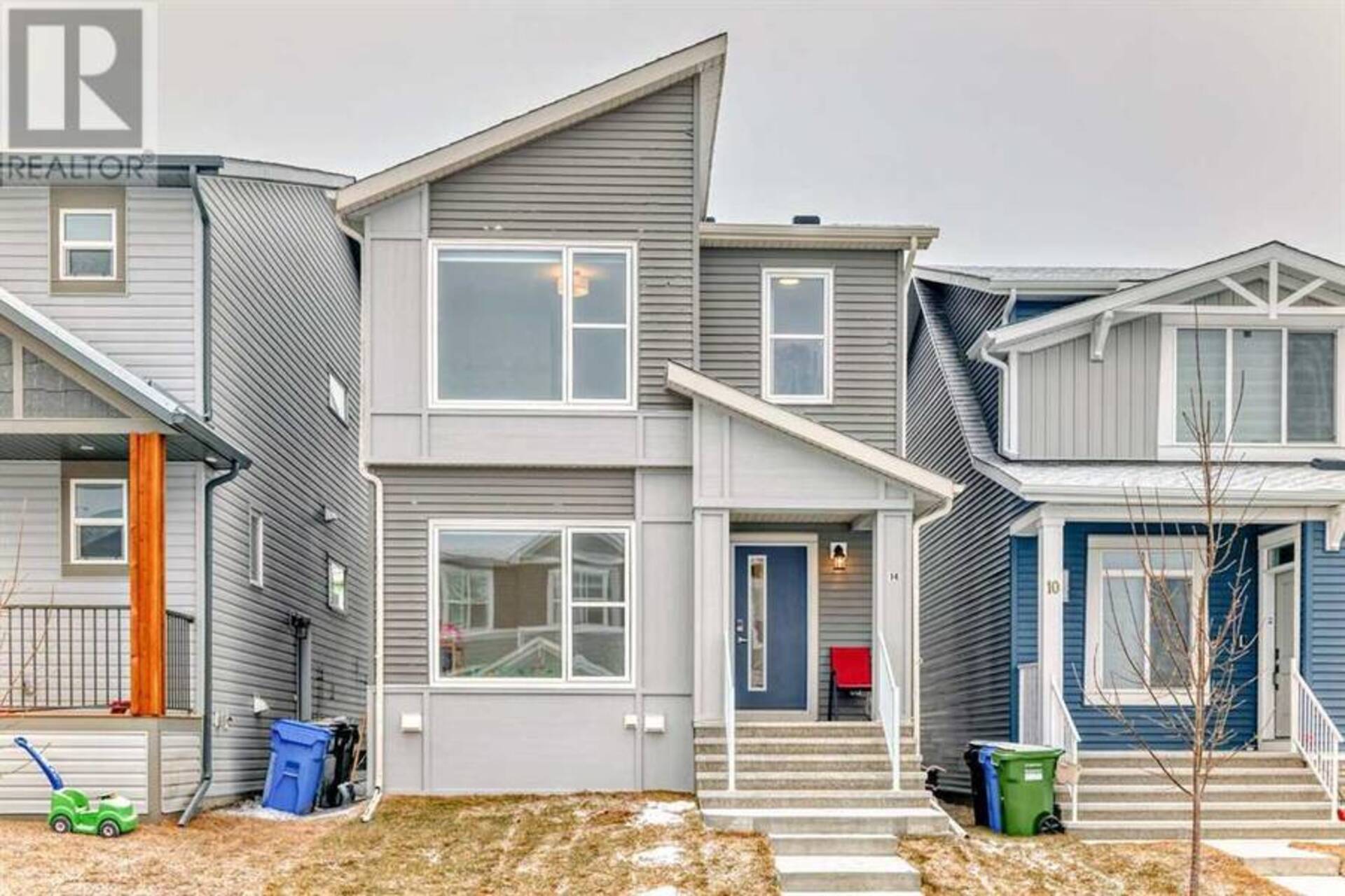 14 Lucas Close NW Calgary