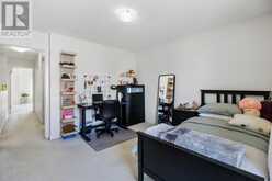 978 Sherwood Boulevard NW Calgary