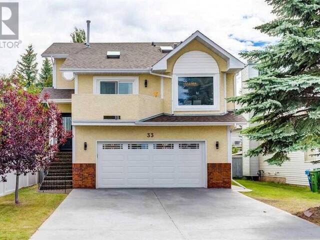 33 Sandringham Road NW Calgary Alberta