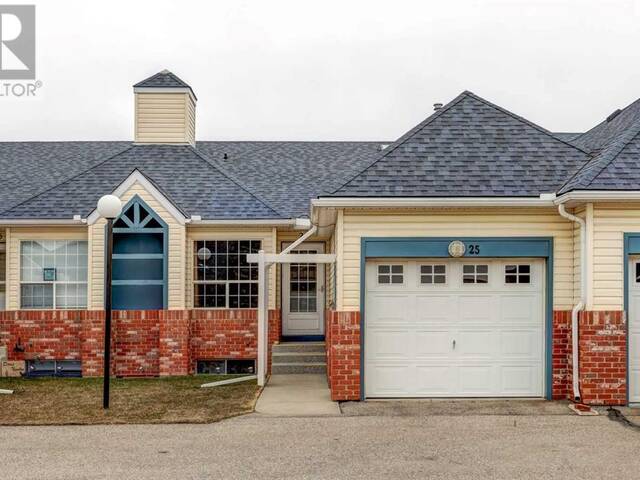 25, 12 Woodside Rise NW Airdrie Alberta