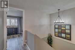 331 Woodvale Crescent SW Calgary