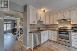 331 Woodvale Crescent SW Calgary