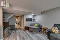 331 Woodvale Crescent SW Calgary