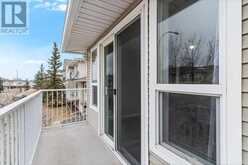 201, 608 19 Street SE High River