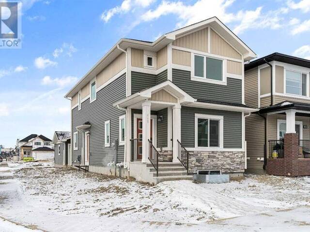 617 Baywater Manor SW Airdrie Alberta