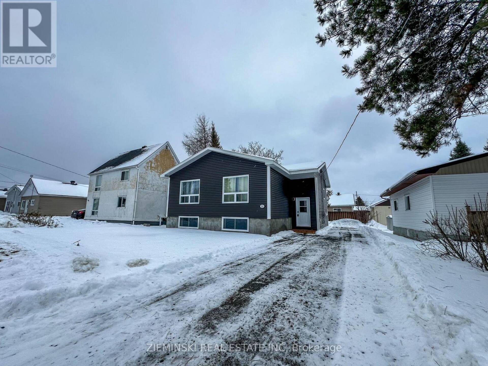 213 TEEFY STREET Iroquois Falls