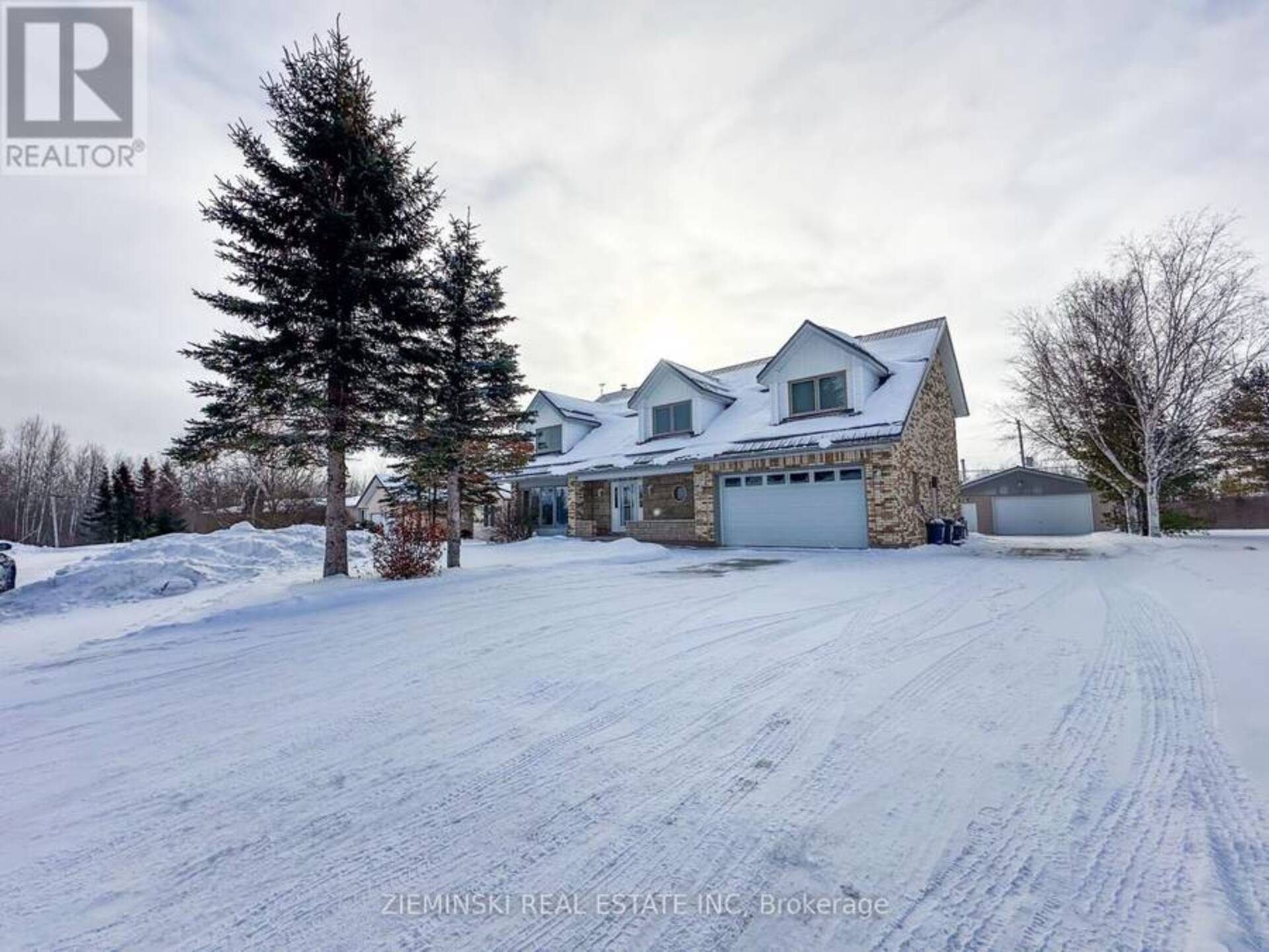 639 MAJESTIC STREET Iroquois Falls