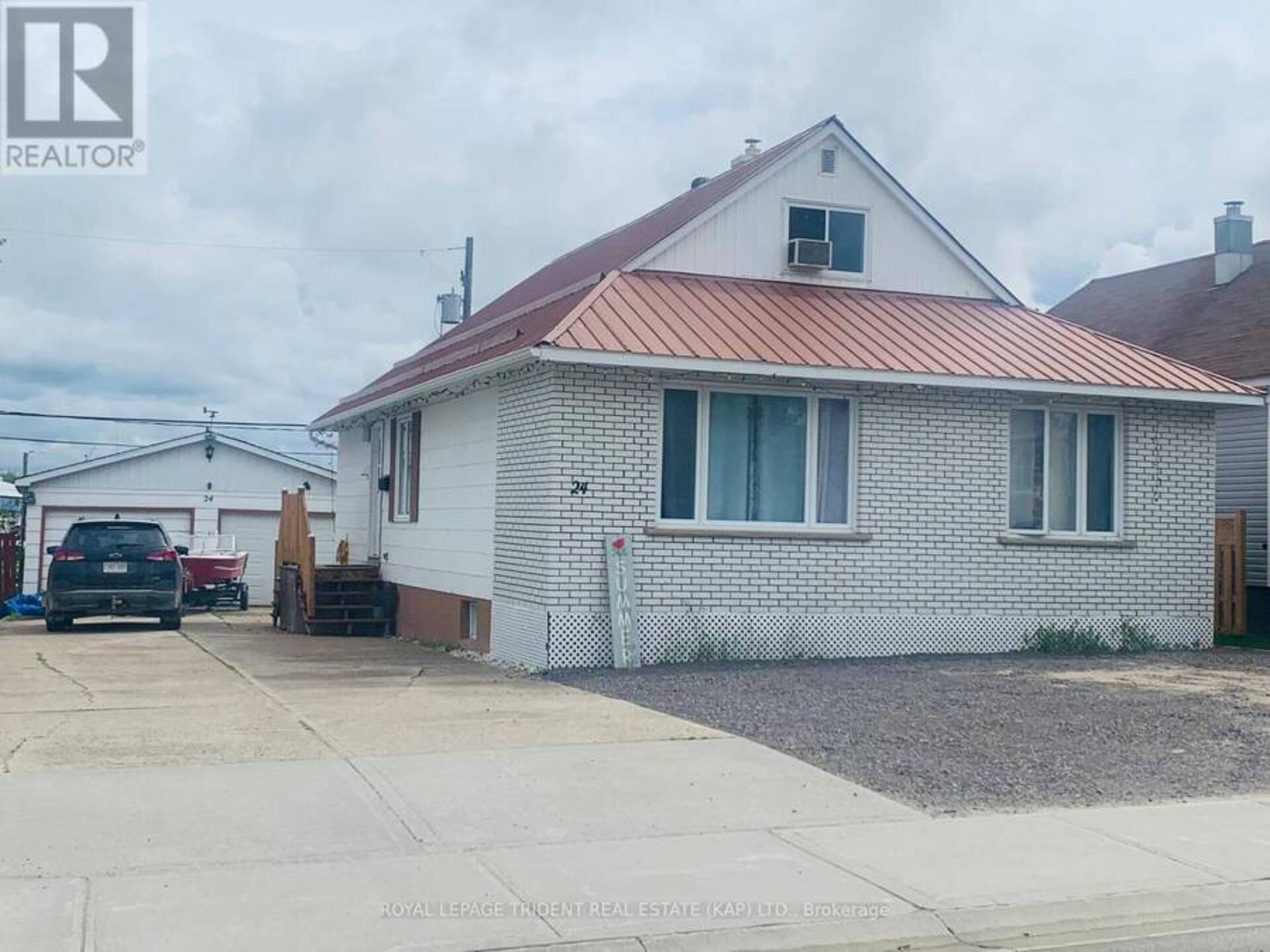 24 CEDAR STREET Kapuskasing