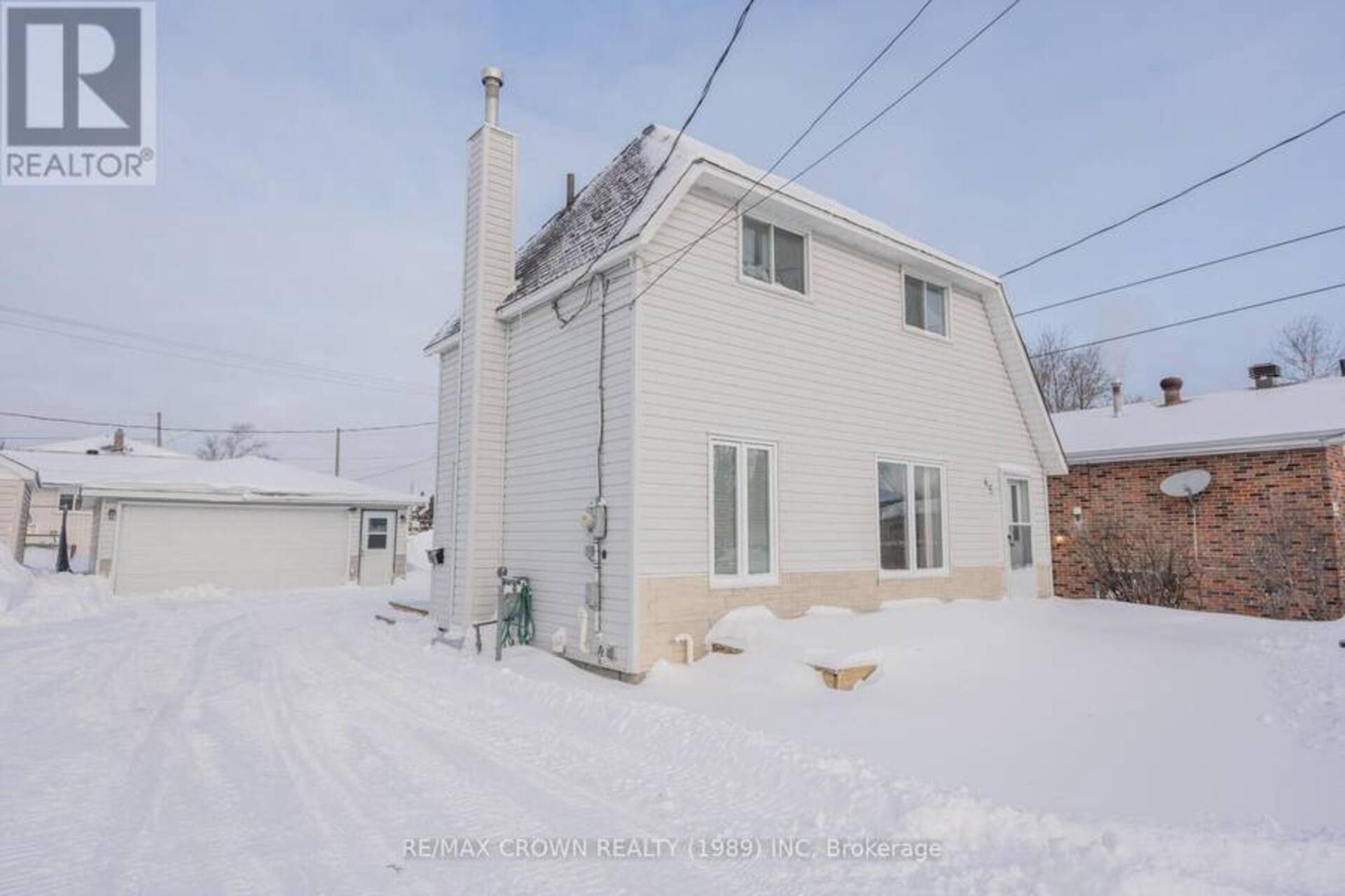 45 DALLYN AVENUE Kapuskasing