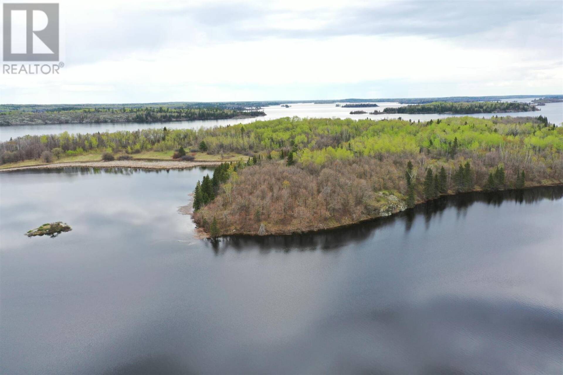 LOT 16 BIG NARROWS ISLAND LAKE OF THE WOODS Kenora