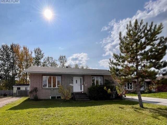 168 Centennial DR Longlac Ontario