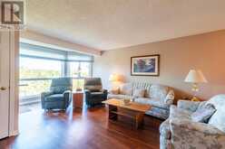 302 471 Lakeview DR Kenora